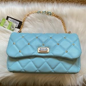 🎉HP🎉 Badgley Mischka vegan leather blue purse with golden logo and chain